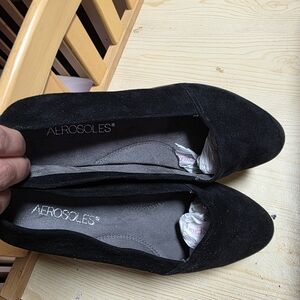 AEROSOLES Women's Black Flats